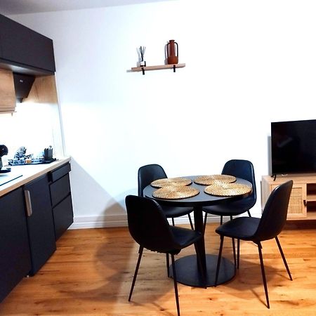 Appartement Hyper Centre ลาโรแชล ภายนอก รูปภาพ